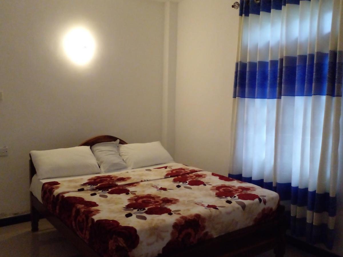 Lavendra Guset House 호텔 날라탄니야 외부 사진
