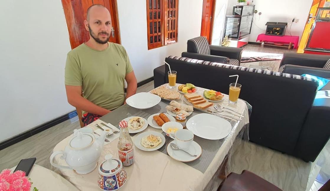 Lavendra Guset House 호텔 날라탄니야 외부 사진